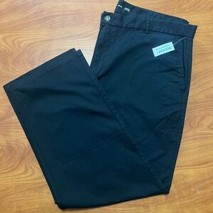 New with Tags Old Navy Men’s Black Loose-Fit Chinos Size 44x32